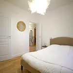 Nice Cosy And Bright Apartment In Paris